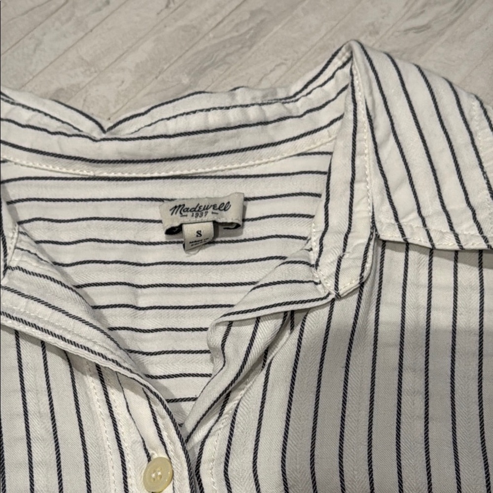 Madewell Striped Women’s Shirt - Black and White, size small - Picture 3 of 6